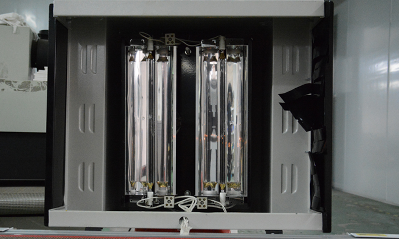 藍(lán)牙耳機(jī)UV固化機(jī).jpg 藍(lán)牙耳機(jī)UV固化機(jī).jpg